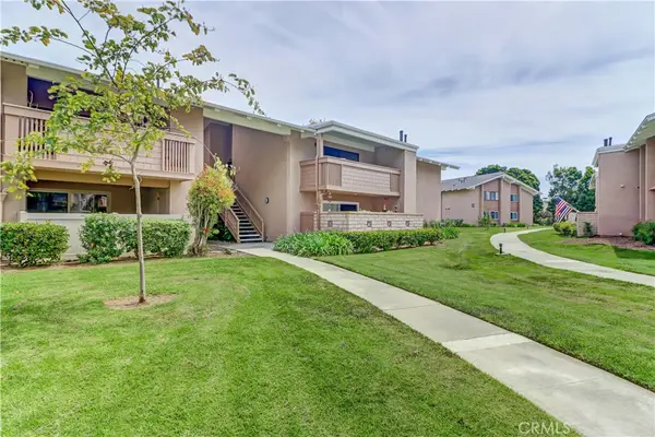 8877 Lauderdale Court #210-G, Huntington Beach, CA 92646