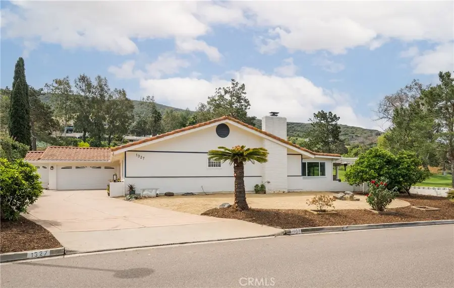 1327 San Julian Dr, San Marcos, CA 92078 - #3