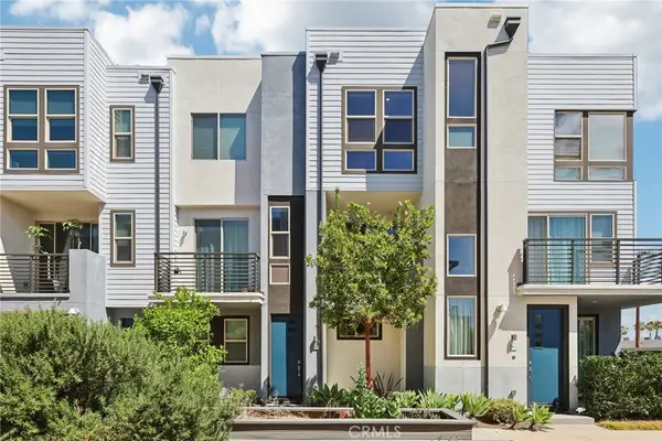 302 Placemark, Irvine, CA 92614