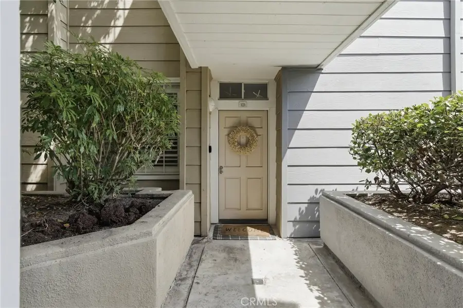 20251 Cape Coral Lane #101, Huntington Beach, CA 92646 - #3
