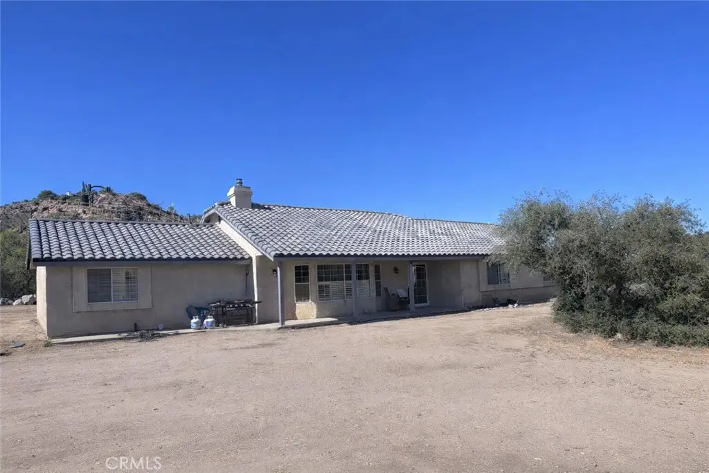 6861 Oak Hill Road, Oak Hills, CA 92344 - #1