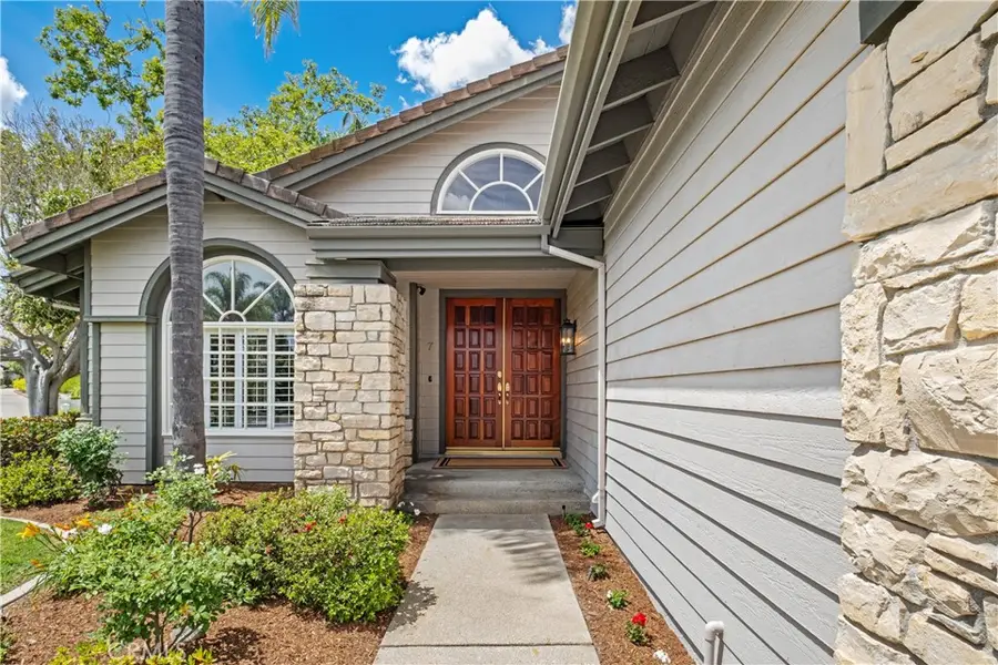 7 Skylark, Coto De Caza, CA 92679 - #3
