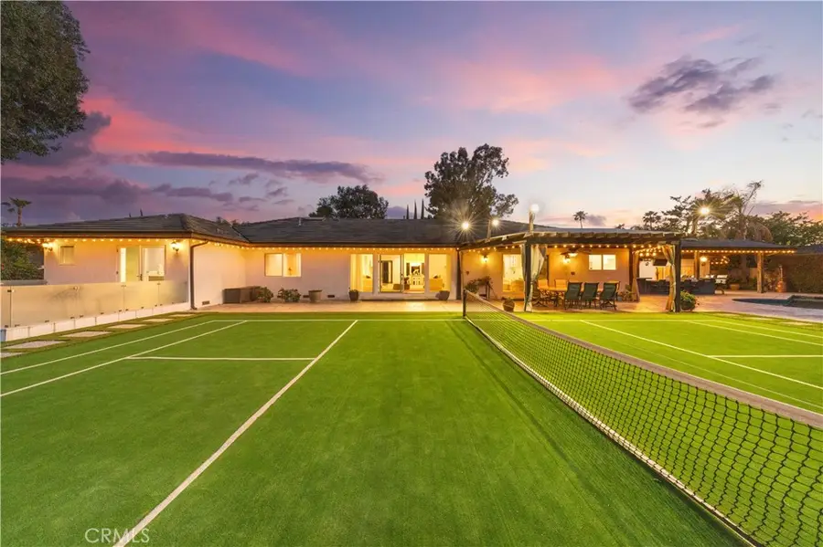 16935 Esquira Pl, Encino, CA 91436 - #2