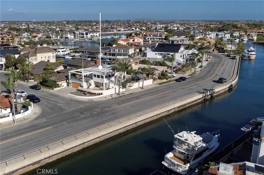 3242 Falkland, Huntington Beach, CA 92649 - #3
