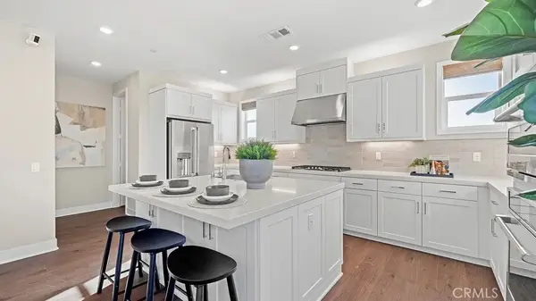 920 Chinon, Irvine, CA 92618