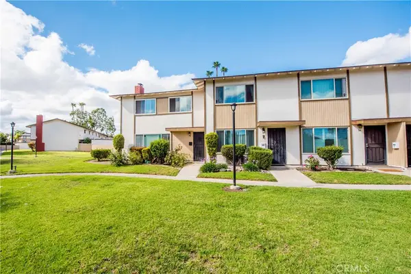1722 Mitchell #95, Tustin, CA 92780