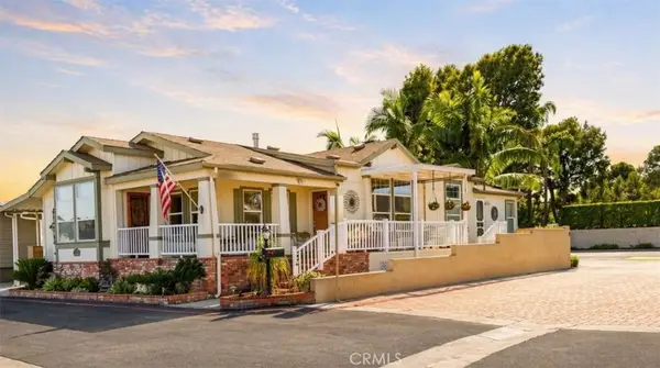 16401 Napili Lane, Huntington Beach, CA 92649