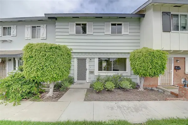 9579 Adams Avenue, Huntington Beach, CA 92646