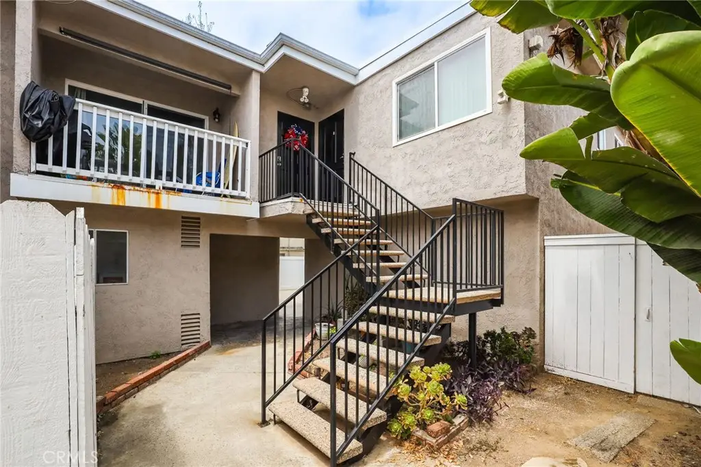 205 13th Street #D, Huntington Beach, CA 92648 - #1