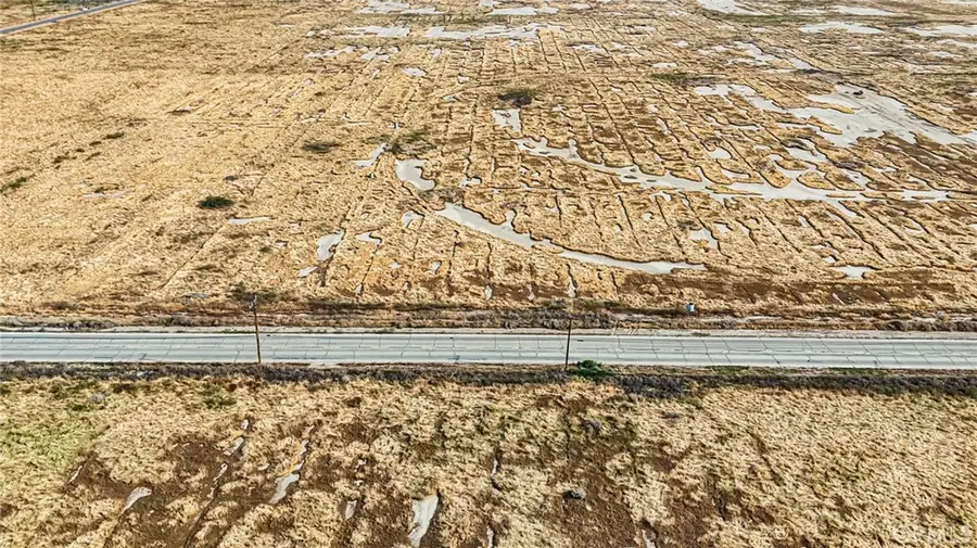 6161 H Avenue E, North Antelope Valley, CA 93535 - #3