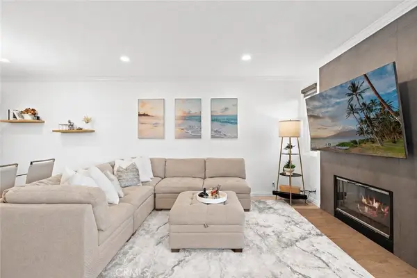 19442 Sunray Ln #103, Huntington Beach, CA 92648