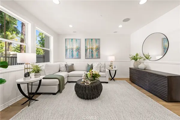 76 Trailing Vine, Irvine, CA 92602