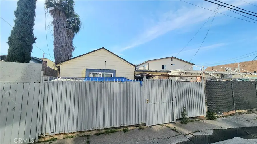 1230 N Saint Marys Court, Long Beach, CA 90813 - #3