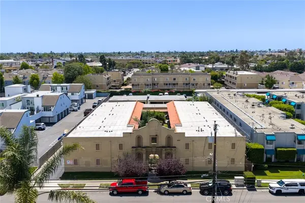 293 Avocado Street, Costa Mesa, CA 92627