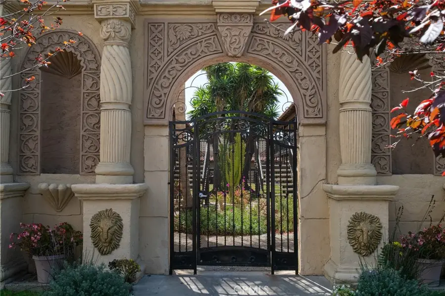 293 Avocado Street, Costa Mesa, CA 92627 - #3