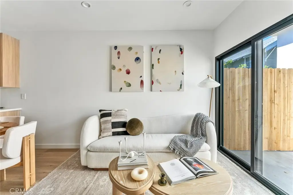 1604 1/2 N Kingsley, Los Angeles, CA 90027 - #1