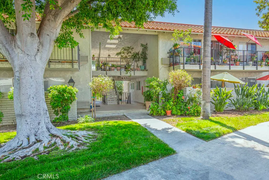 2266 Via Puerta, Laguna Woods, CA 92637 - #1