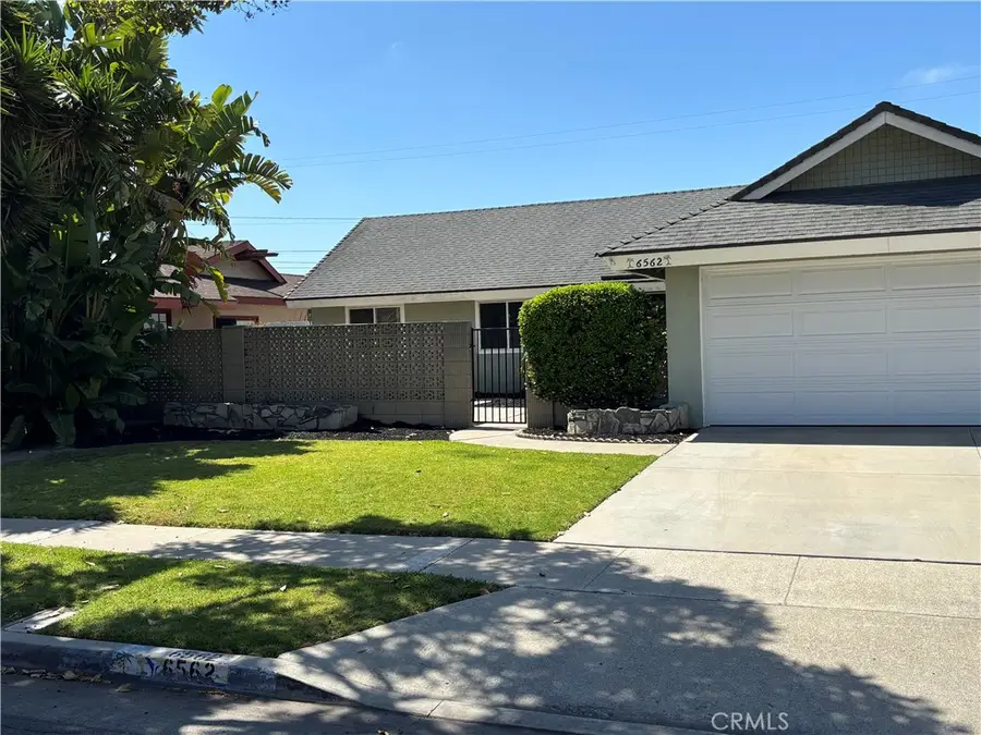 6562 Corrine Circle, Huntington Beach, CA 92647 - #2