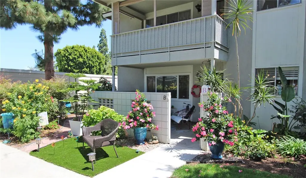 379 Avenida Castilla Unit #b, Laguna Woods, CA 92637 - #1