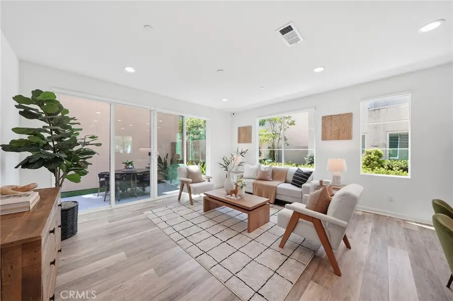 560 Cultivate, Irvine, CA 92618 - #2