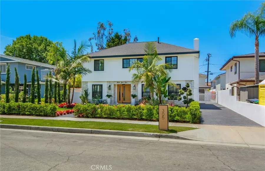 305 Robinhood, Costa Mesa, CA 92627 - #2
