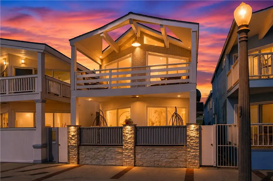 2212 W Oceanfront, Newport Beach, CA 92663 - #2