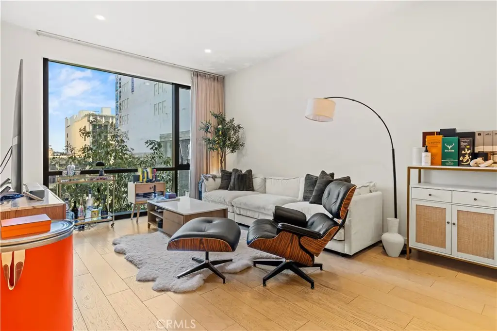 400 S Broadway, Los Angeles, CA 90013 - #1