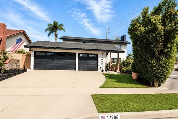 17986 Santa Olivia, Fountain Valley, CA 92708