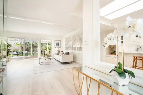 16381 Lakemont, Huntington Beach, CA 92647