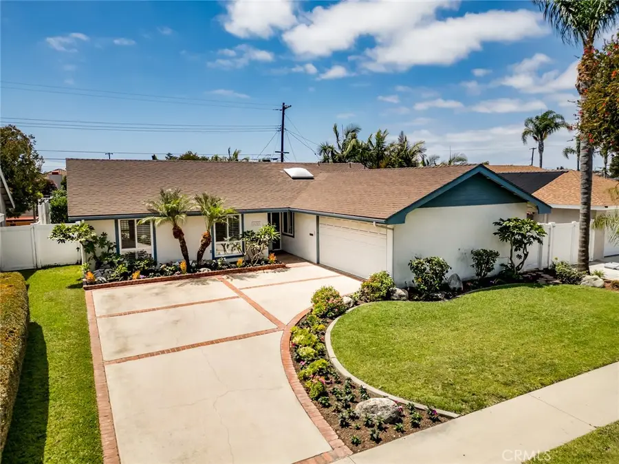 16381 Lakemont, Huntington Beach, CA 92647 - #2