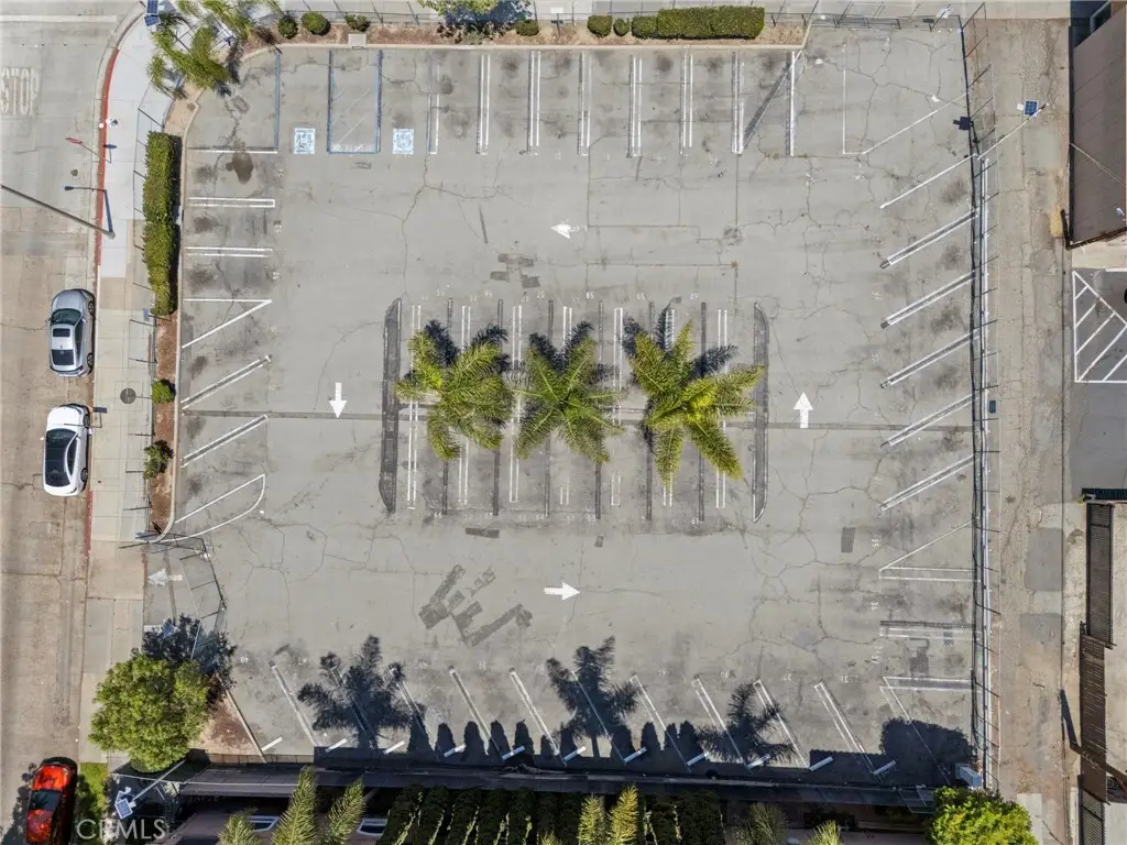 202 E 17th, Santa Ana, CA 92706 - #1