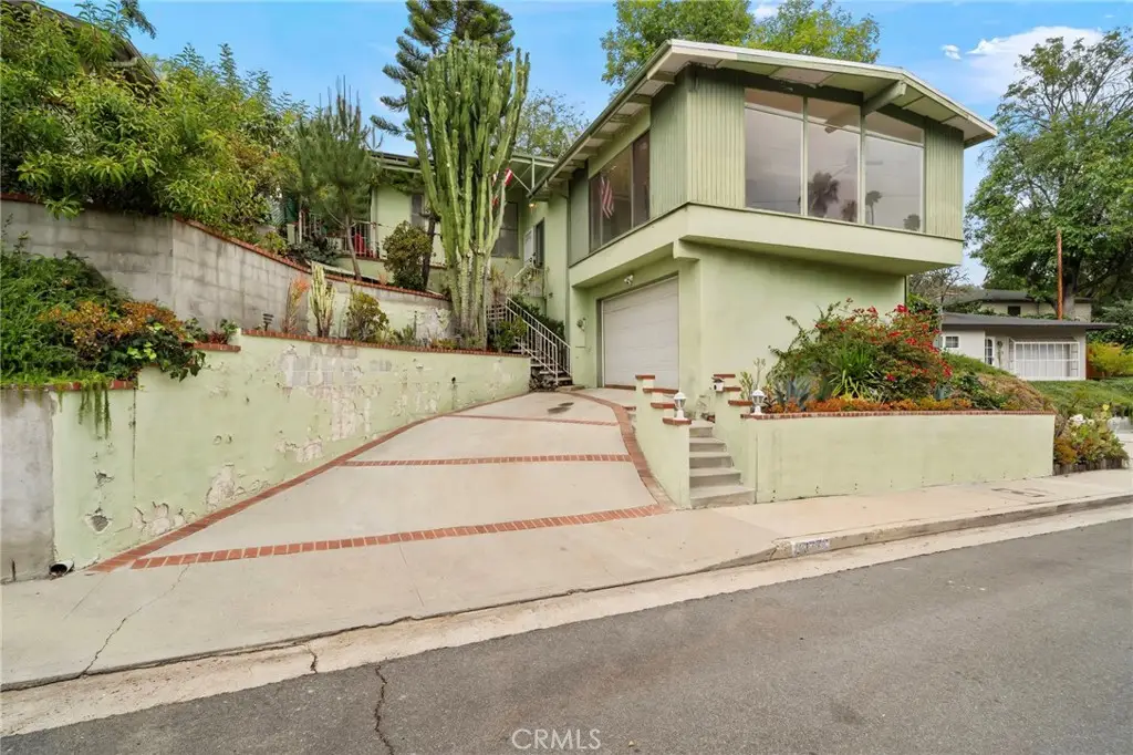 2677 Saxon, Los Angeles, CA 90065 - #1