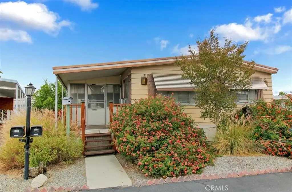 332 N. Lyon, Hemet, CA 92543 - #1