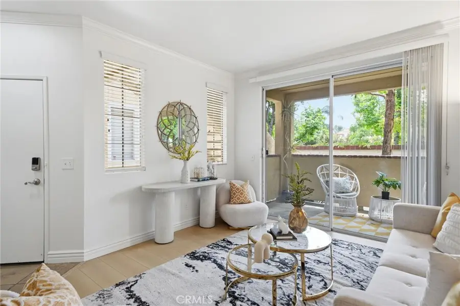 225 Gallery, Tustin, CA 92782 - #3