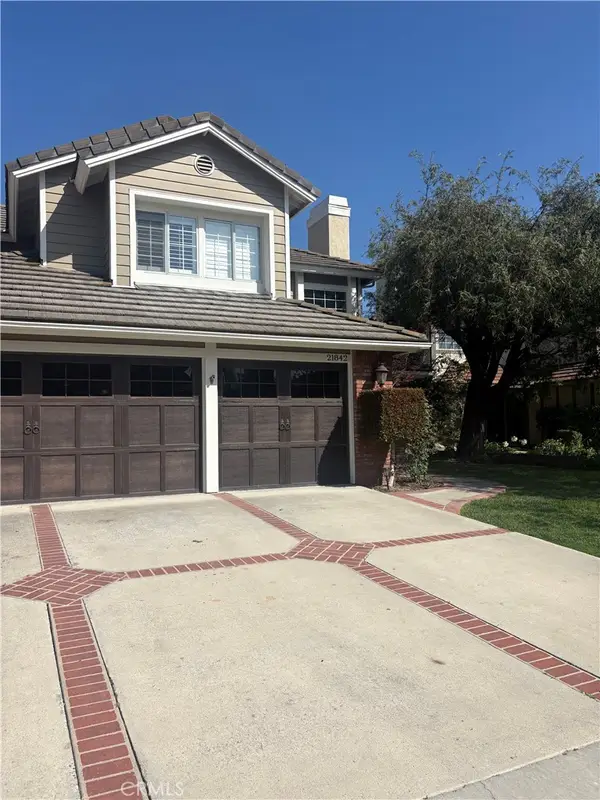 21842 Las Nubes, Rancho Santa Margarita, CA 92679