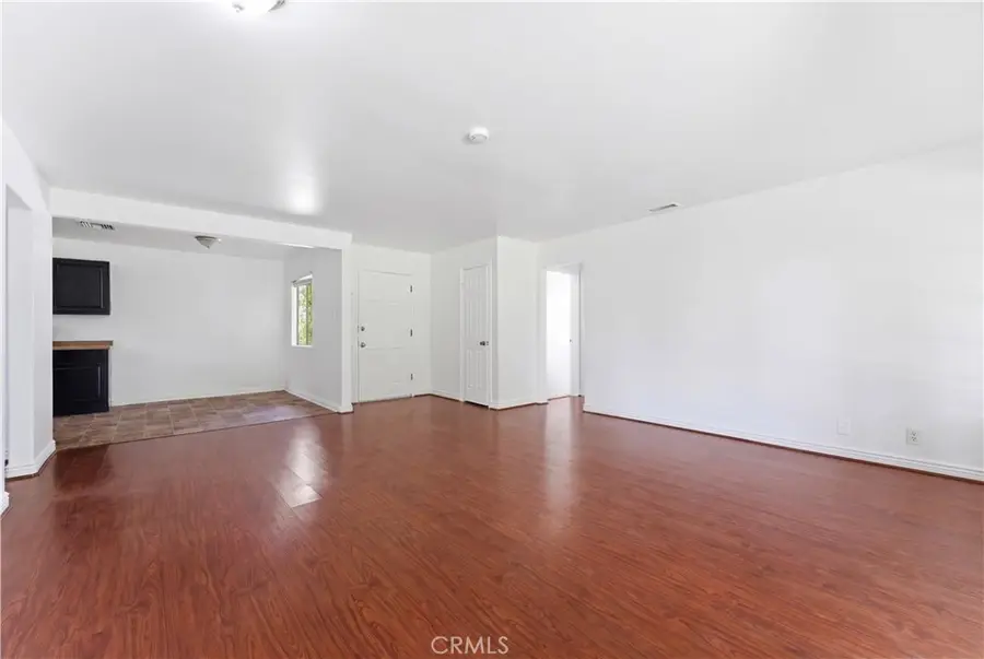 8116 Ponce Avenue, Canoga Park, CA 91304 - #3