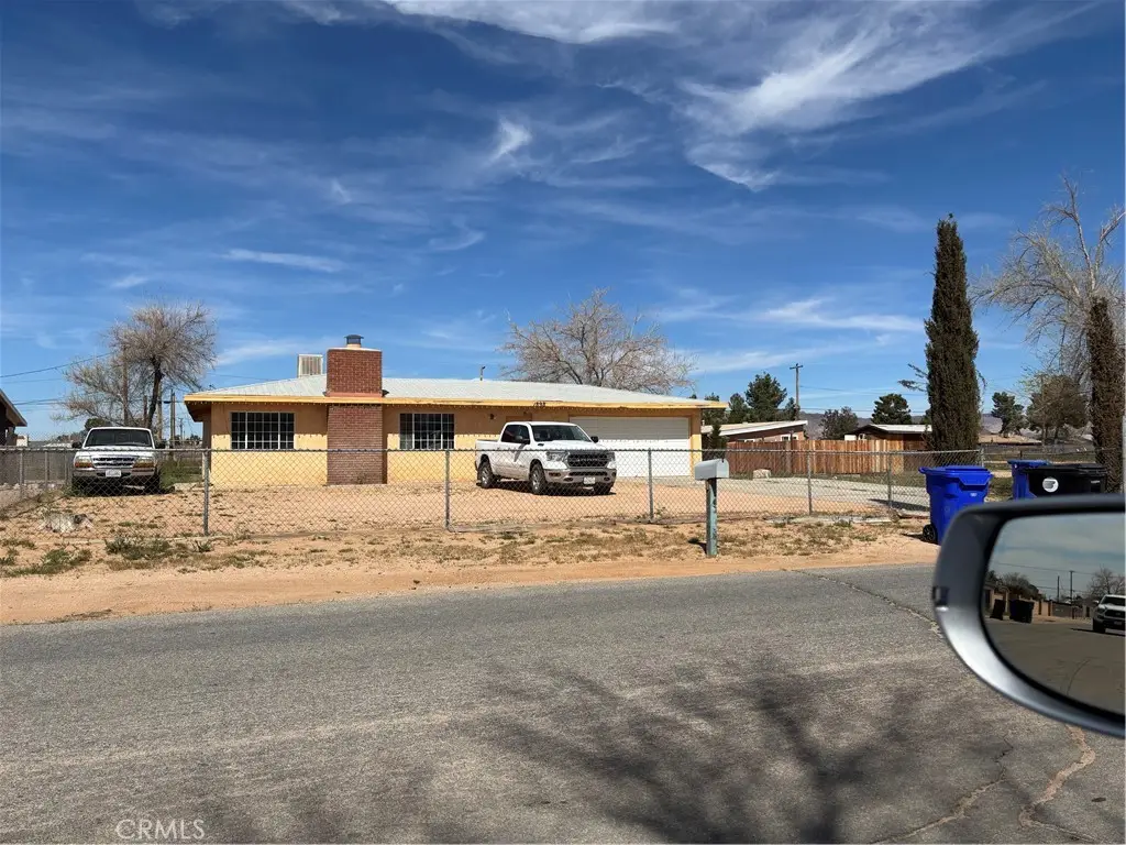 21898 Arapahoe Avenue, Apple Valley, CA 92307 - #1