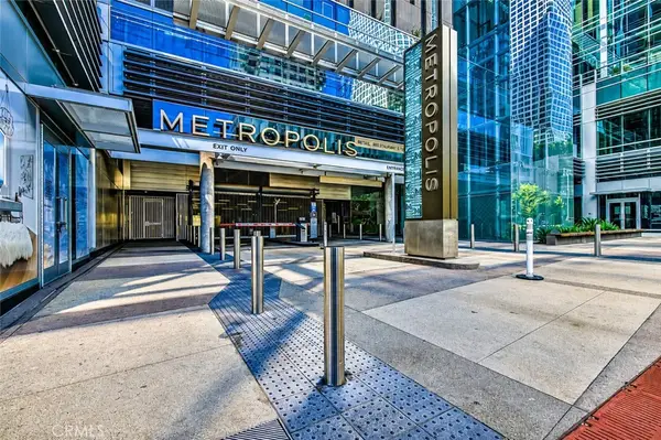 877 Francisco Street #1818, Los Angeles, CA 90017