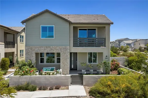 306 Treble, Irvine, CA 92618
