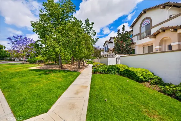 2329 Sunningdale, Tustin, CA 92782