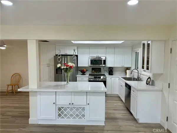 2277 Via Mariposa W #B, Laguna Woods, CA 92637