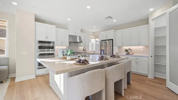27387 Fox Den Place, Valencia, CA 91381
