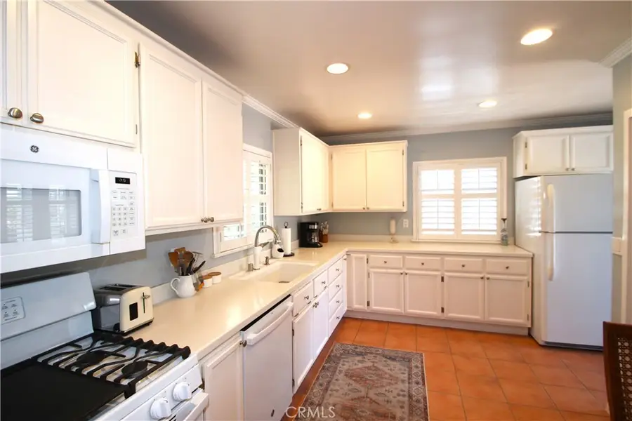 2906 Petaluma, Long Beach, CA 90815 - #3