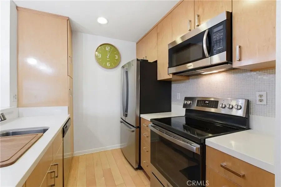 5257 Radford Avenue #209, Valley Village, CA 91607 - #3