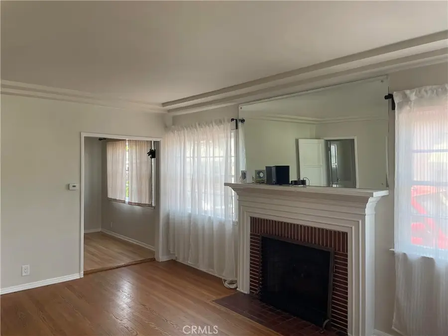 1745 Wellesley Avenue, Los Angeles, CA 90025 - #2