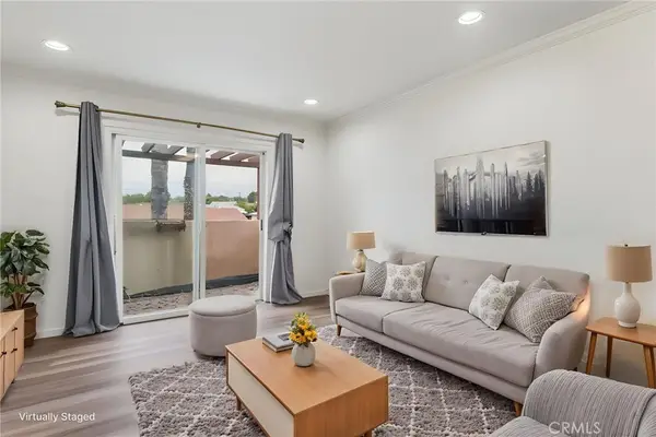 799 Gianni Drive #210, Corona, CA 92879
