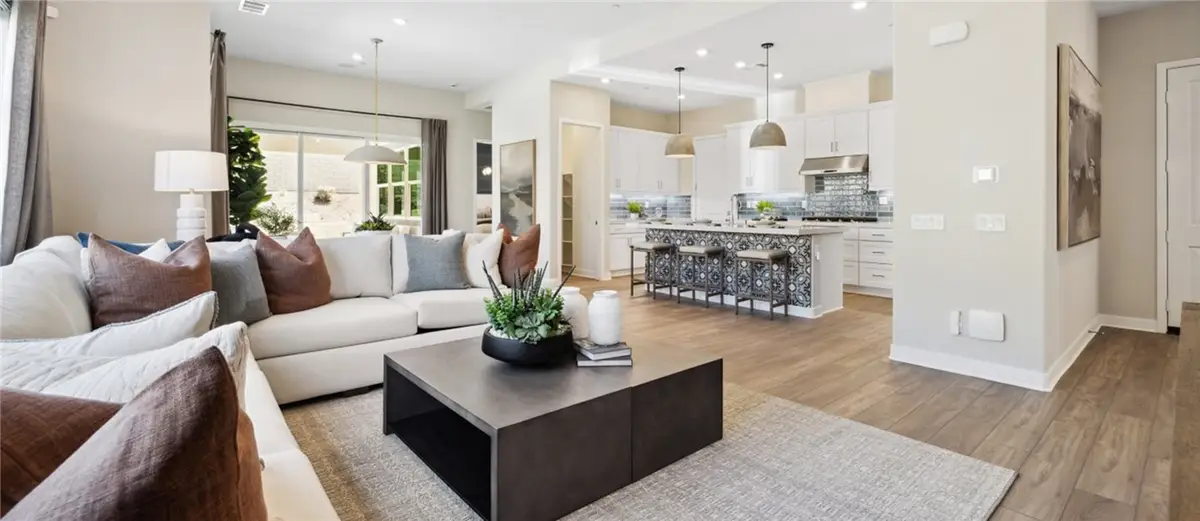 24520 Via La Sombrilla, Valencia, CA 91354 - #1