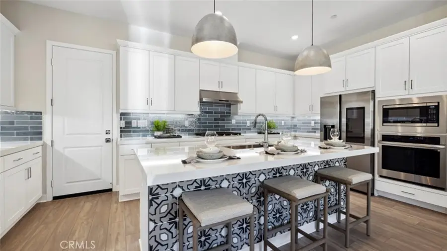 24520 Via La Sombrilla, Valencia, CA 91354 - #2