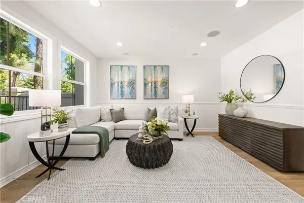 76 Trailing Vine, Irvine, CA 92602