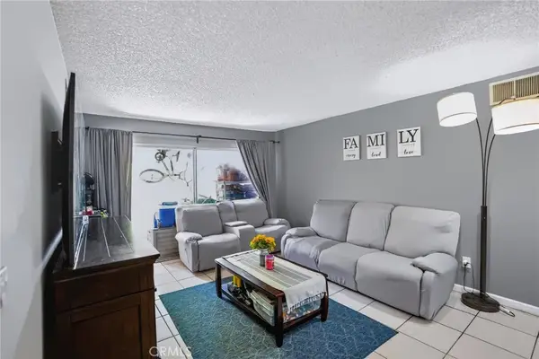 1101 W Macarthur Blvd #157, Santa Ana, CA 92707